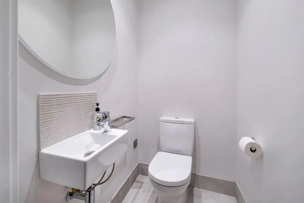 City Apartments - Clifton Green 2 Bedroom Apartment York